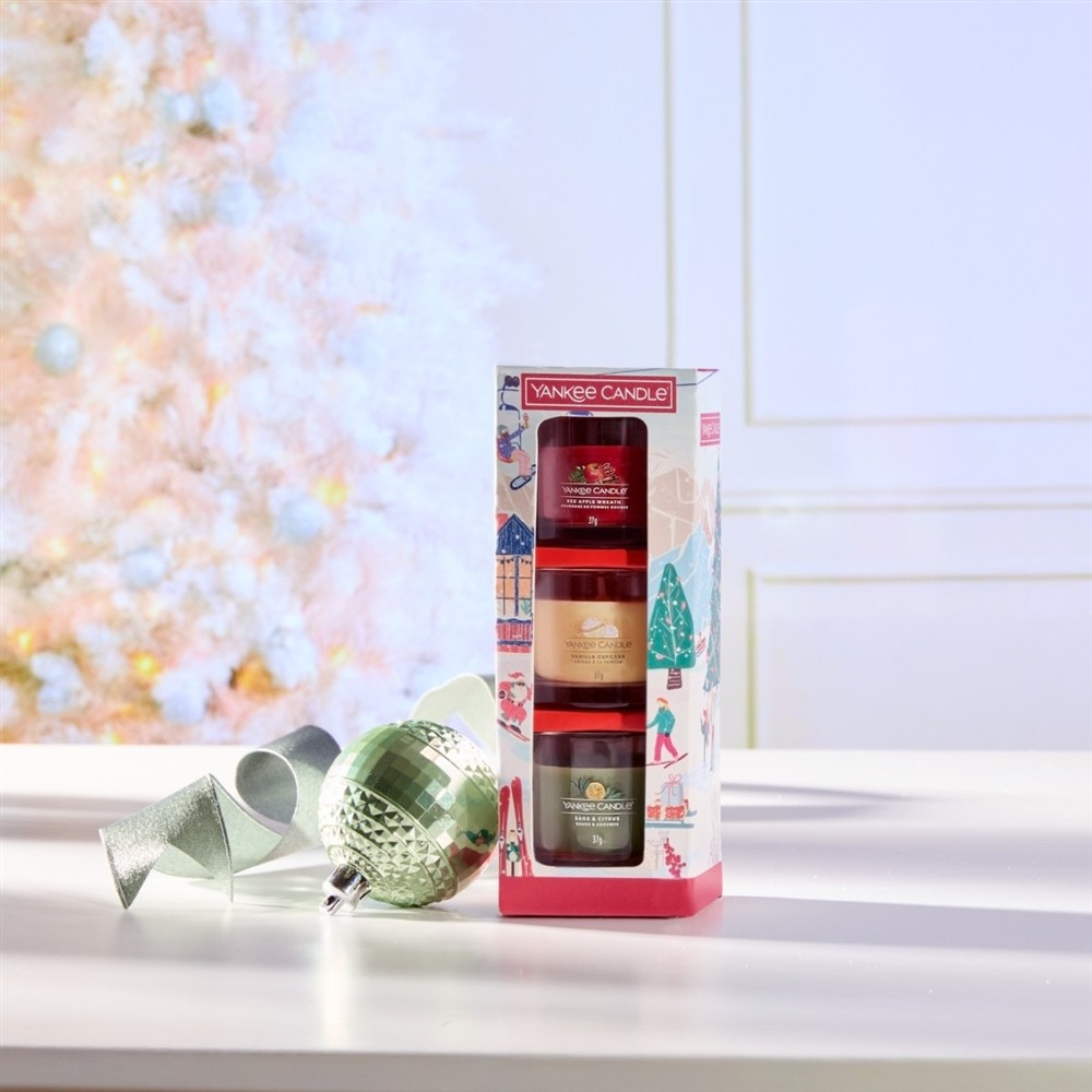 YANKEE CANDLE APRES SKI 3 X 37G (Red Apple Wreath, Sage & Citrus, Vanilla Cupcake) - obrazek 4