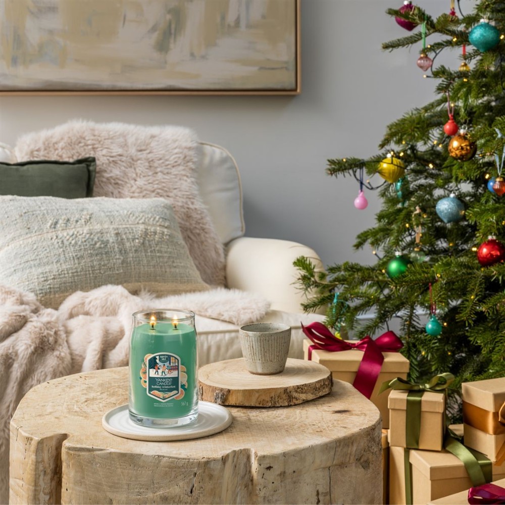 YANKEE CANDLE HOLIDAY WINTERFEST 567G - obrazek 6